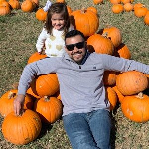 Meet your Posher, Luis